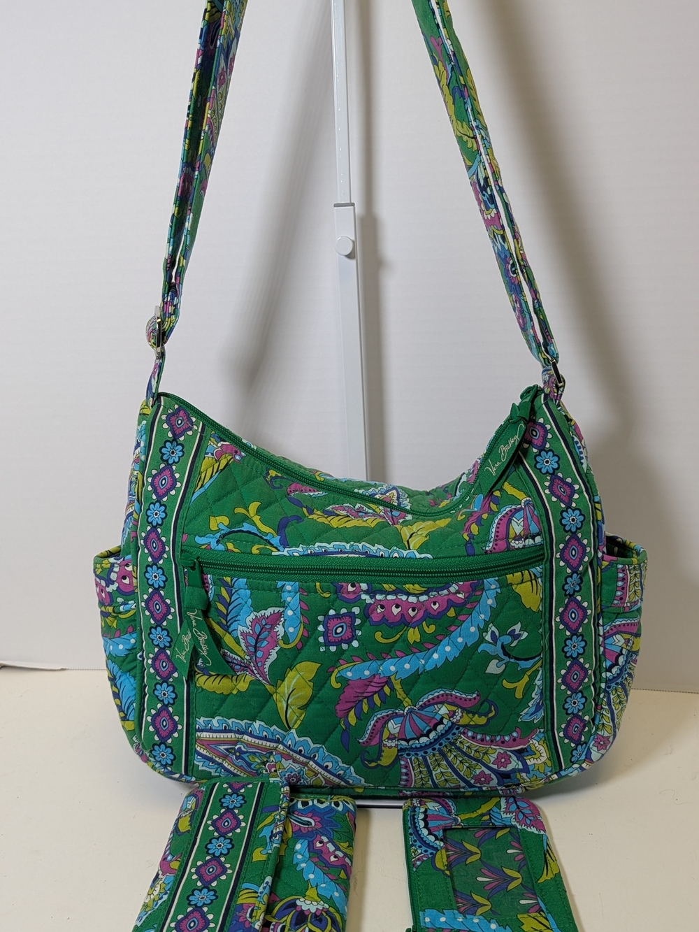Vera Bradley Emerald Paisley 3-Piece Matching Set - Crossbody Bag, Wallet & Pouc